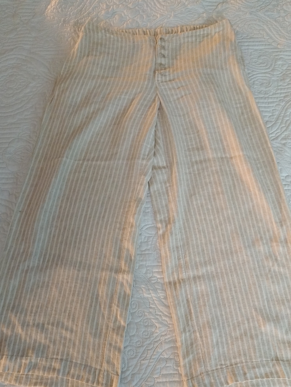 Universal Thread Woman's Wide-Leg Striped Rayon & Linen Pants — Beige & White